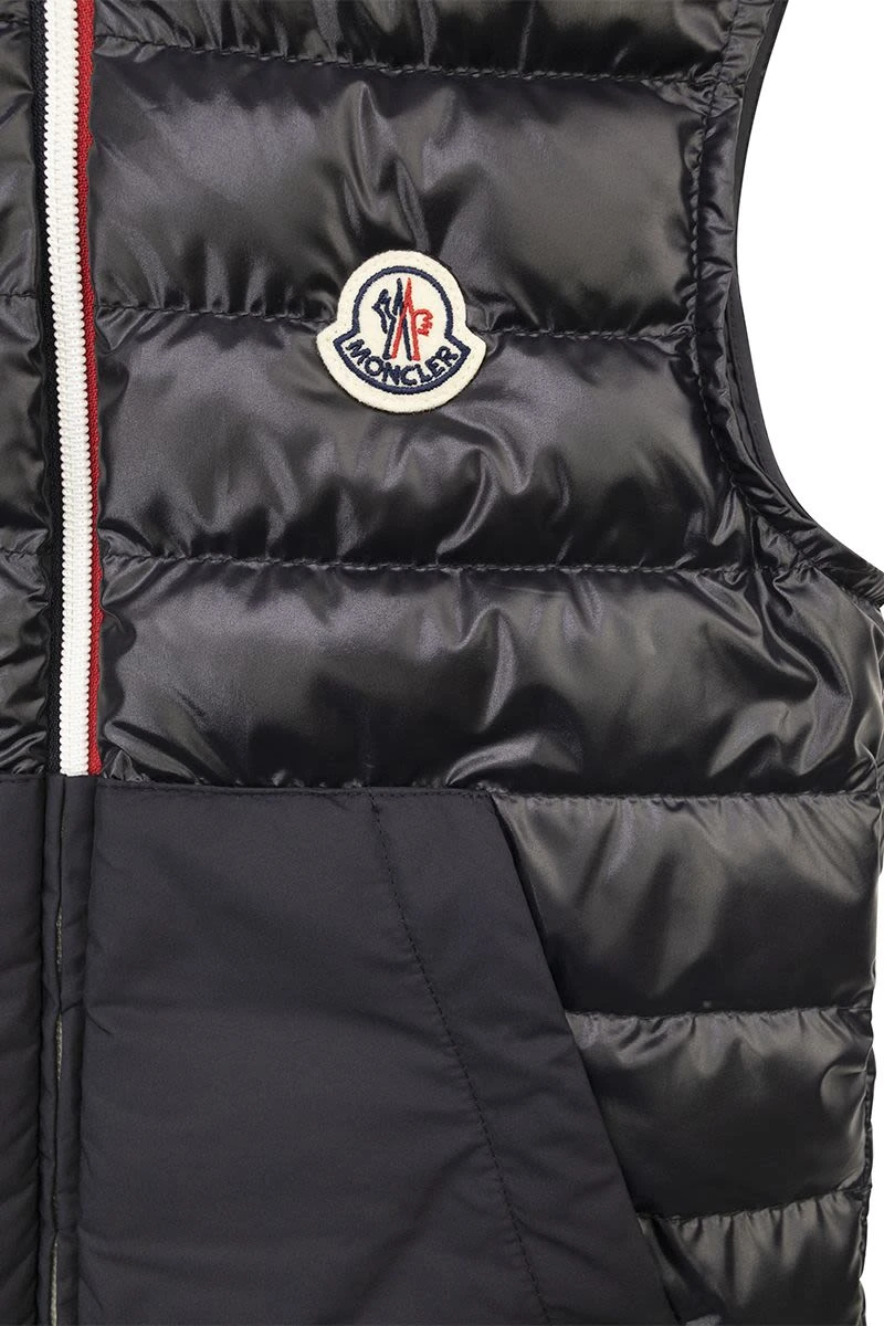 商品Moncler|Moncler 男童大衣 J19541A00015595ZJ778-0 黑色,价格¥2216,第4张图片详细描述