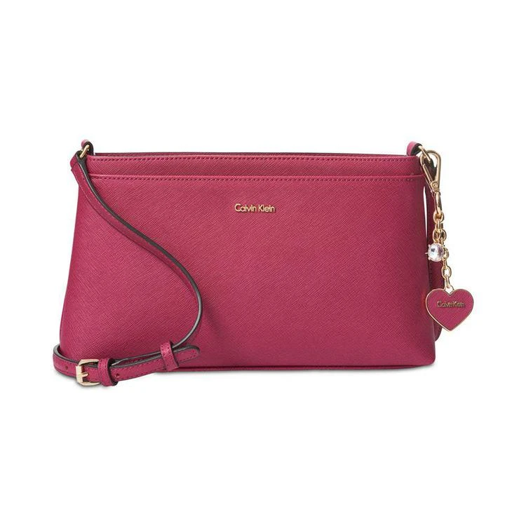 商品Calvin Klein|爱心挂饰中号斜跨包,价格¥663,第1张图片