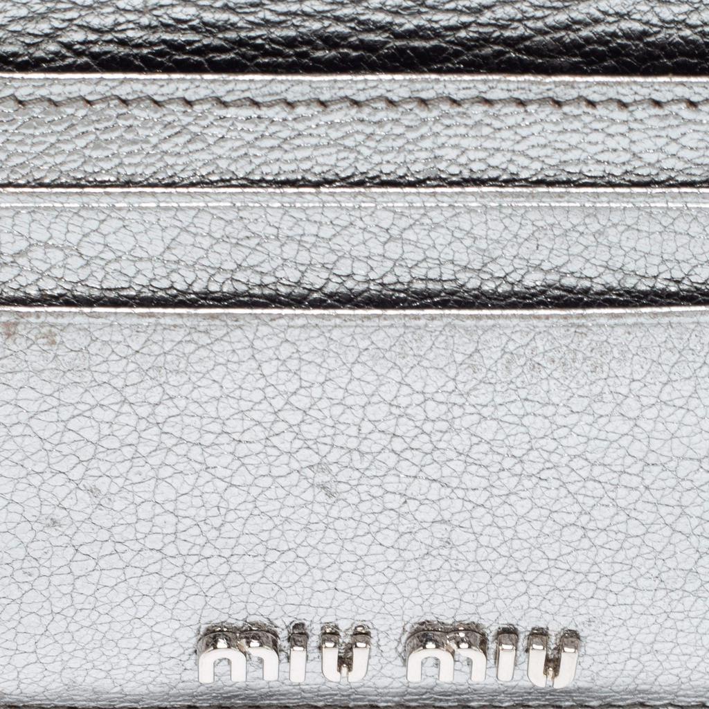 Miu Miu Metallic Silver Leather Zip Card Holder商品第6张图片规格展示