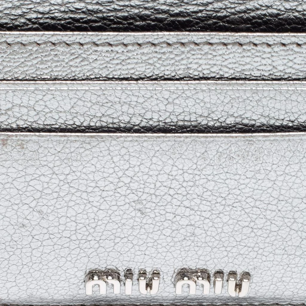 Miu Miu Metallic Silver Leather Zip Card Holder 商品