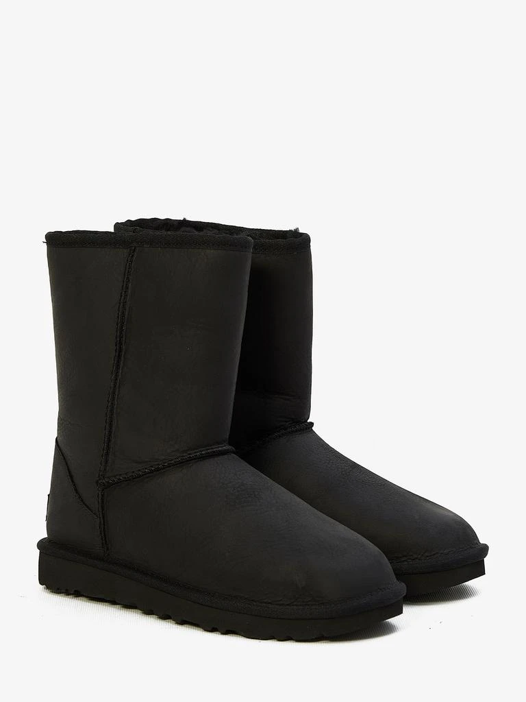 商品UGG|Classic Short Leather Ugg,价格¥1151,第2张图片详细描述