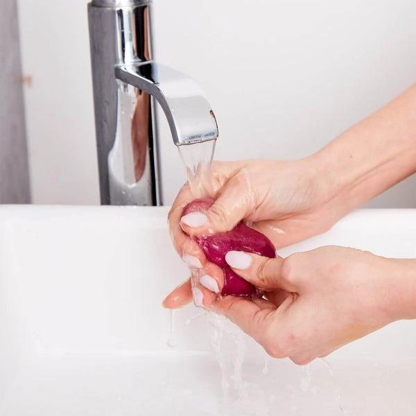 商品Lookfantastic|ISOCLEAN Cosmetic Sponge Cleaner 525ml,价格¥275,第3张图片详细描述
