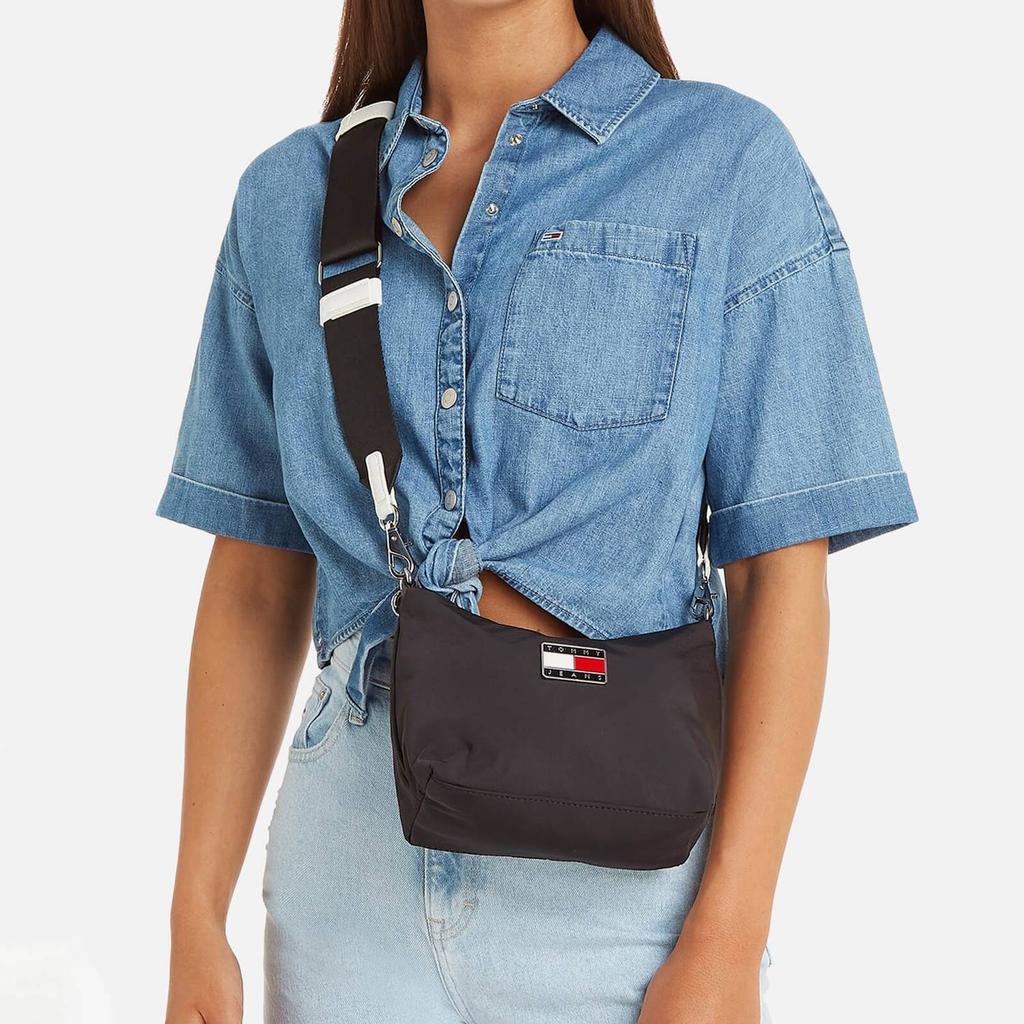 商品Tommy Jeans|Tommy Jeans Women's Summer Nylon Shoulder Bag - Black,价格¥700,第4张图片详细描述
