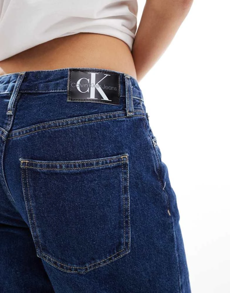 商品Calvin Klein|Calvin Klein Jeans 90s straight jeans in dark wash,价格¥567,第3张图片详细描述