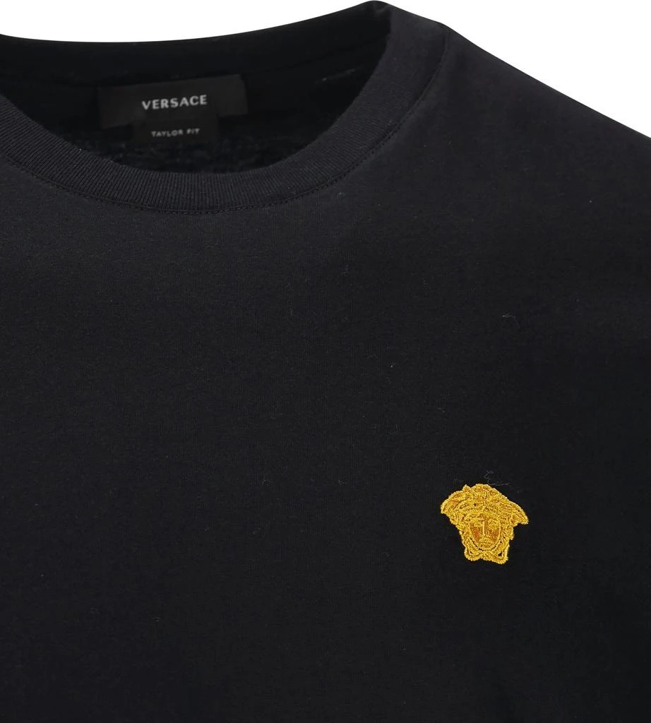 商品Versace|Versace Logo Embroidered Crewneck T-Shirt,价格¥1326,第3张图片详细描述