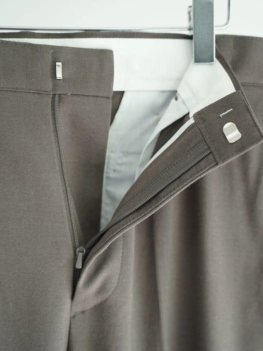 商品LIEU HOMME|SEMI WIDE FIT SET UP SLACKS CHARCOAL,价格¥529,第5张图片详细描述