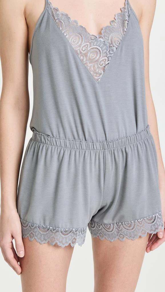 商品Flora Nikrooz|Flora Nikrooz Floretta II 蕾丝饰边针织吊带睡衣套装,价格¥372,第4张图片详细描述
