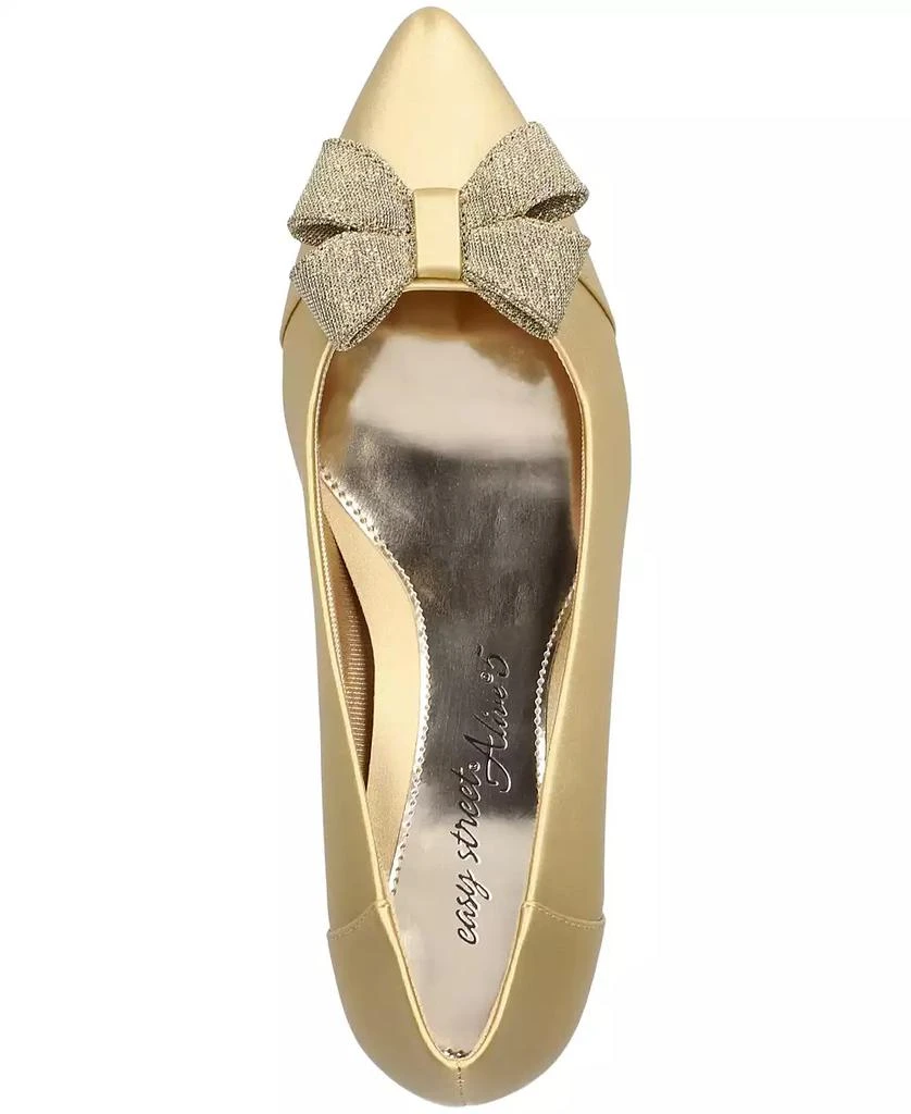 商品Easy Street|Women's Devanna Slip-On Pumps,价格¥311,第4张图片详细描述