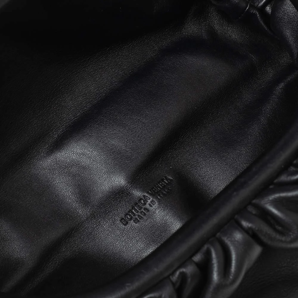 Bottega Veneta Black Leather The Belt Chain Pouch 商品