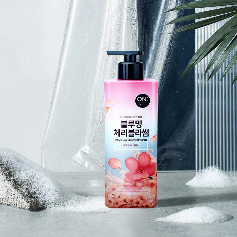 商品[国内直发] ON:THE BODY|ON:THE BODY安宝笛 樱花水润沐浴露 500g,价格¥34,第1张图片