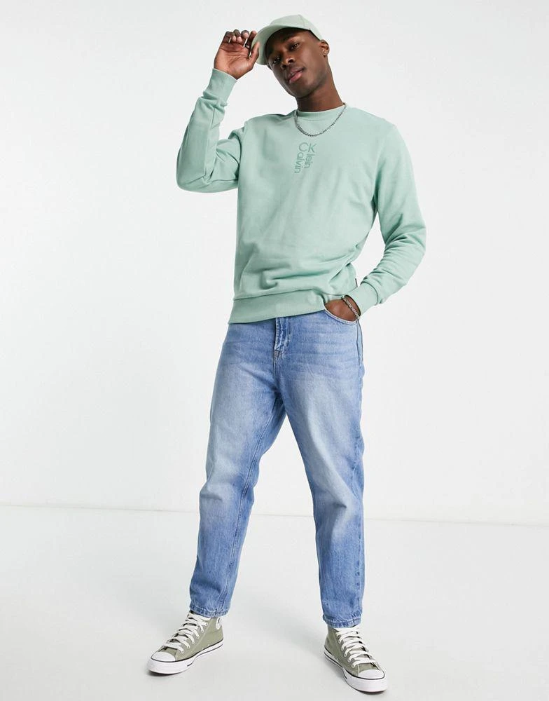 商品Calvin Klein|Calvin Klein hybrid logo sweatshirt in teal green,价格¥439,第3张图片详细描述