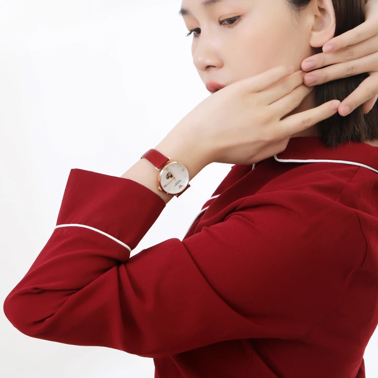 商品[国内直发] Emporio Armani|阿玛尼机械之心系列 腕表 机械机芯 皮革表带 29mm 贝母色表盘 女表 防水时尚潮流,价格¥4776,第10张图片详细描述