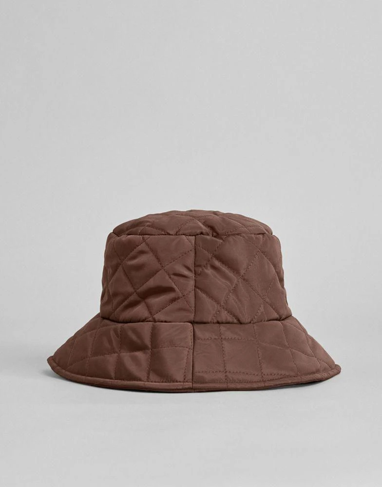 商品Bershka|Bershka quilted bucket hat in  brown,价格¥95,第4张图片详细描述