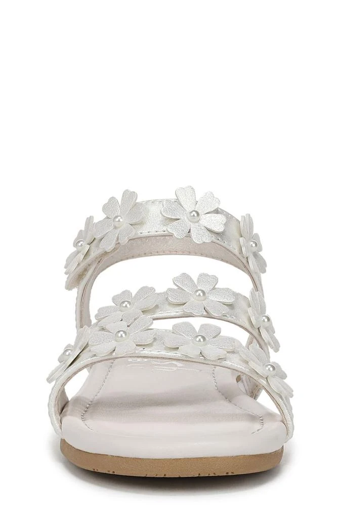 商品Blowfish Malibu|Kids' Flower Strap Sandal,价格¥122,第3张图片详细描述