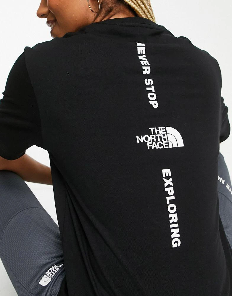 商品The North Face|The North Face Vertical logo boyfriend fit t-shirt in black Exclusive at ASOS,价格¥223,第3张图片详细描述