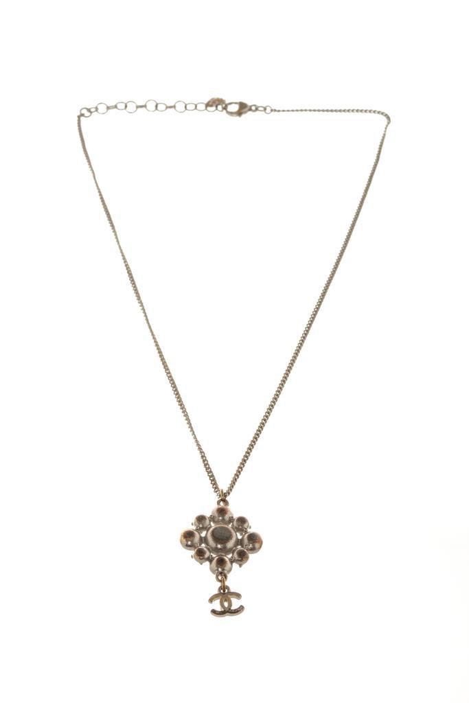 商品[二手商品] Chanel|Chanel CC Logo Crystal Cluster Necklace,价格¥9266,第4张图片详细描述