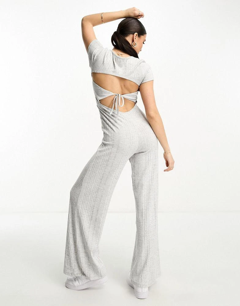 ASOS DESIGN ASOS DESIGN scoop neck rib jumpsuit with cut out back in grey 2
