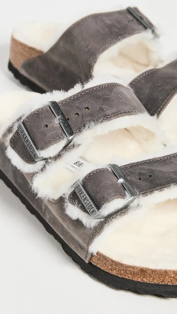 商品Birkenstock|Birkenstock Arizona Shearling Sandals,价格¥599,第4张图片详细描述