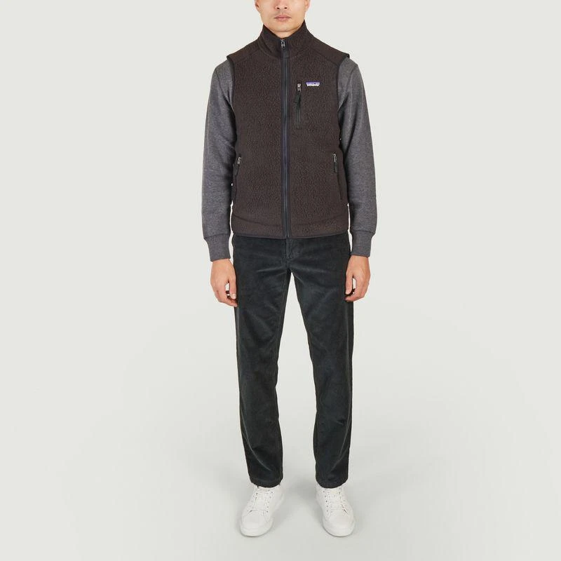 商品Patagonia|Retro Pile Sleeveless Fleece Vest Black PATAGONIA,价格¥688,第4张图片详细描述