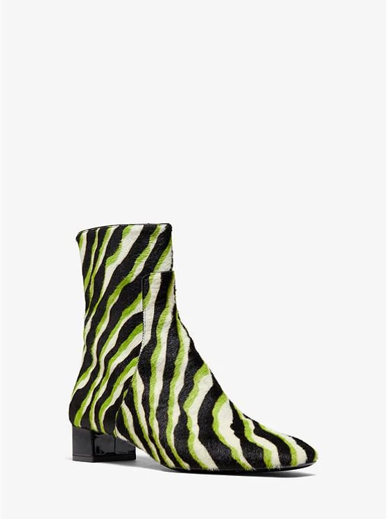 商品Michael Kors|Quinn Zebra Calf Hair Ankle Boot,价格¥2425,第1张图片