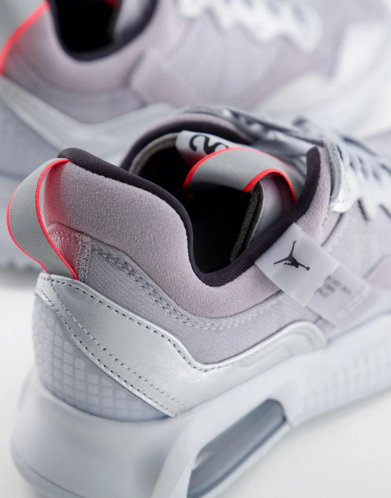 商品Jordan|Jordan MA2 trainers in grey and white,价格¥1023,第2张图片详细描述