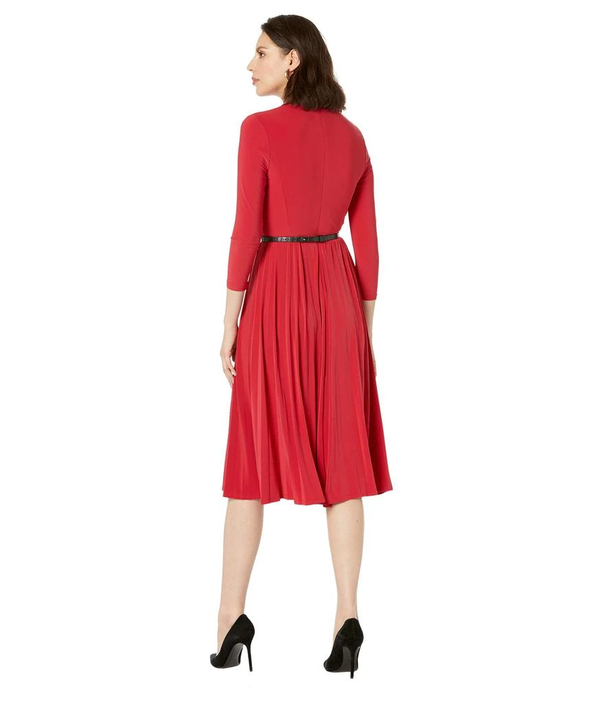 商品Tommy Hilfiger|Long Sleeve V-Neck Jersey Dress with Pleated Skirt,价格¥805,第2张图片详细描述