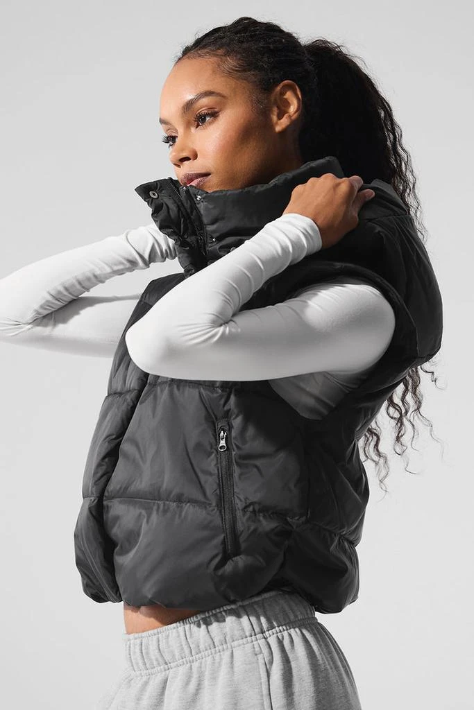 商品Alo|Gold Rush Puffer Vest - Black,价格¥1454,第5张图片详细描述
