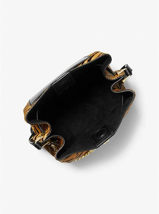 商品Michael Kors|Hamilton Legacy Medium Tiger Print Calf Hair Messenger Bag,价格¥887,第2张图片详细描述