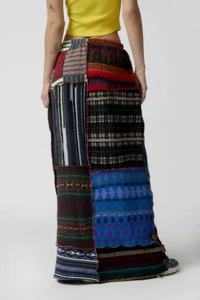 商品Urban Renewal|Urban Renewal Re/Creative Remade Patterned Sweater Maxi Skirt,价格¥228,第4张图片详细描述