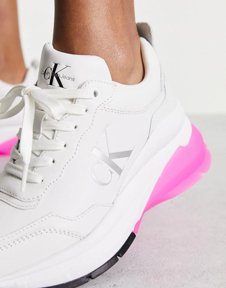 商品Calvin Klein|Calvin Klein Jeans leather sporty wedge sneaker in white,价格¥1227,第3张图片详细描述