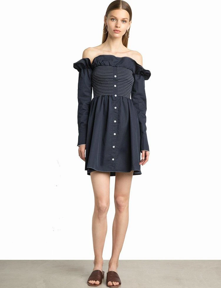商品Pixie Market|Lana Navy Smocked OTS Dress,价格¥599,第1张图片