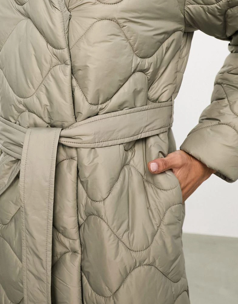 商品VERO MODA|Vero Moda quilted high neck maxi puffer coat in stone,价格¥389,第4张图片详细描述