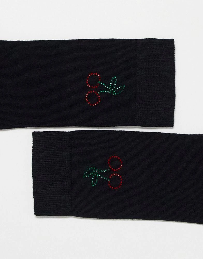 商品ASOS|ASOS DESIGN ankle socks in black with rhinestone cherry design,价格¥48,第4张图片详细描述