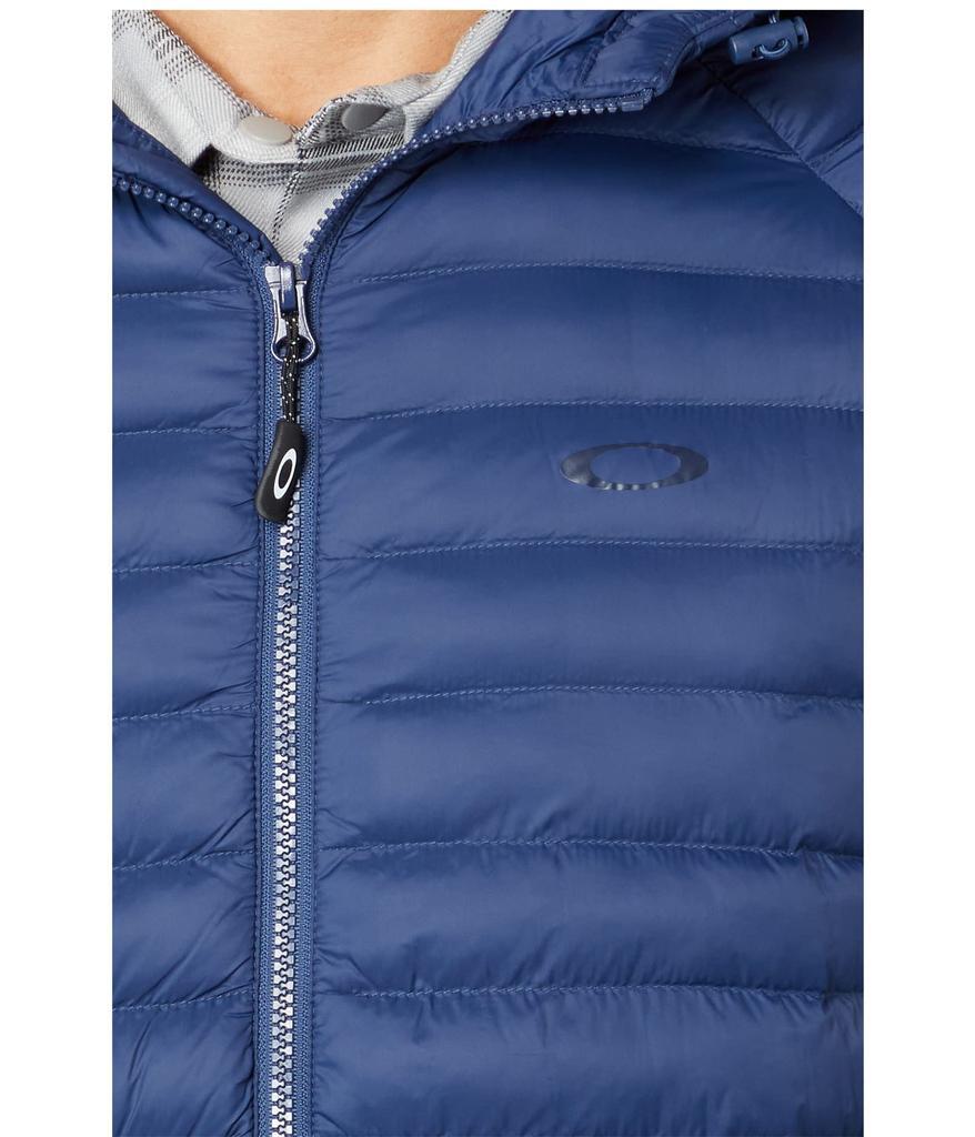 商品Oakley|Encore Insulated Hooded Jacket,价格¥568,第5张图片详细描述