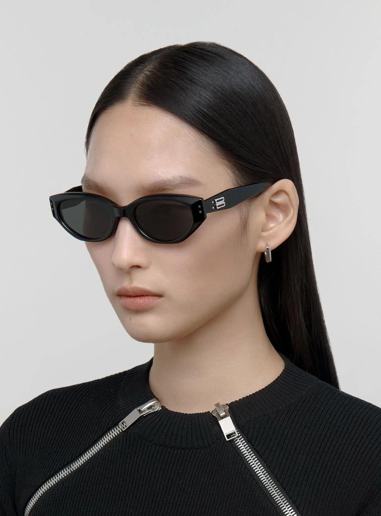 商品GENTLE MONSTER|Gentle Monster Rococo 01 Sunglasses,价格¥2434,第3张图片详细描述