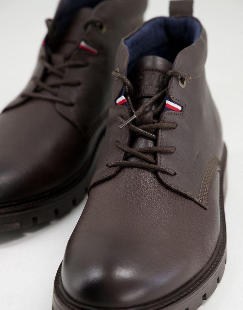 商品Tommy Hilfiger|Tommy Hilfiger chunky leather boots in brown,价格¥1139,第4张图片详细描述