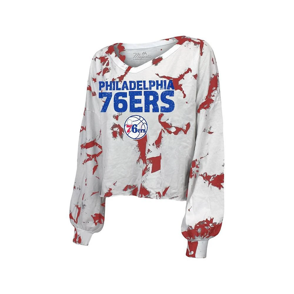商品Majestic|Women's Threads White and Red Philadelphia 76ers Aquarius Tie-Dye Cropped V-Neck Long Sleeve T-shirt,价格¥356,第3张图片详细描述