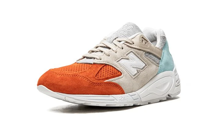 商品New Balance|New Balance New Balance 990 v2,价格¥1840-¥2624,第5张图片详细描述