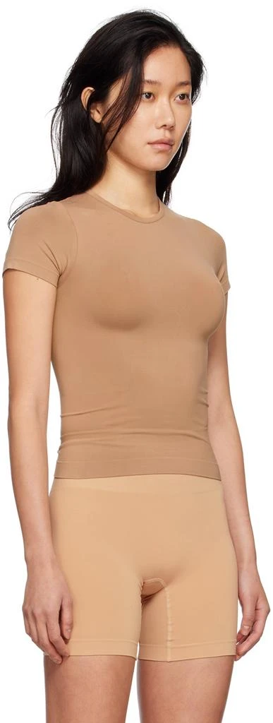 商品SKIMS|Tan Soft Smoothing Seamless T-Shirt,价格¥493,第2张图片详细描述