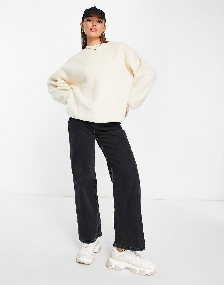 商品ASOS|ASOS DESIGN borg fleece sweatshirt in cream,价格¥254,第6张图片详细描述
