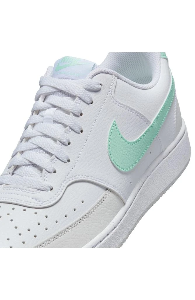 Court Vision Low Top Sneaker 商品