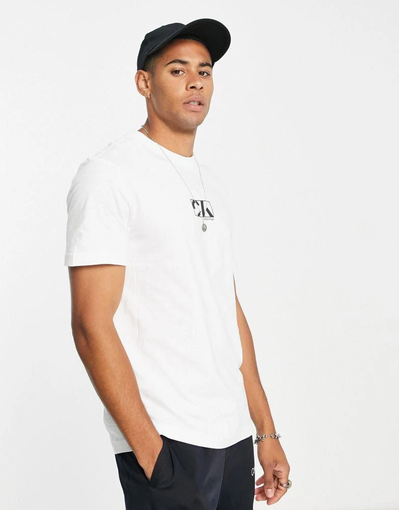 商品Calvin Klein|Calvin Klein graphic box logo t-shirt in white,价格¥282,第1张图片