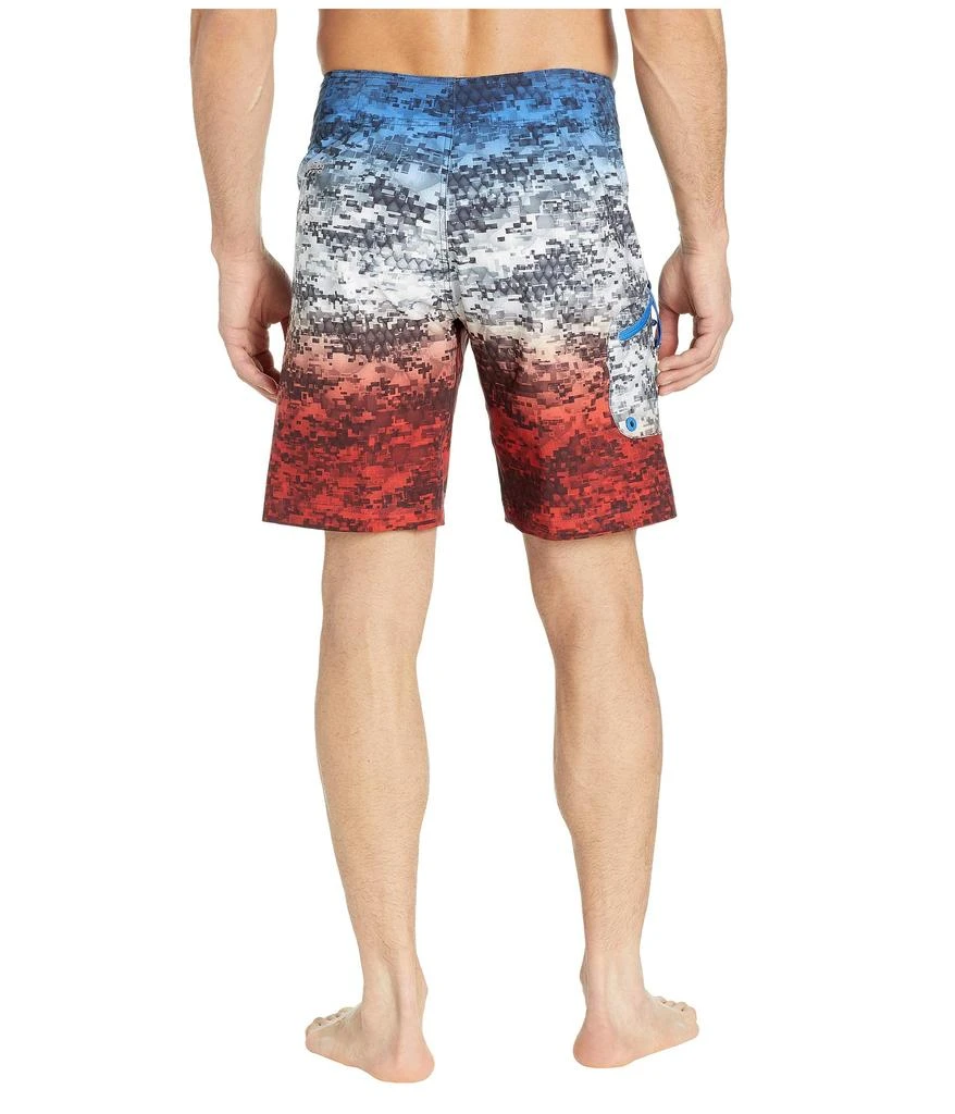 商品Columbia|PFG Offshore II 9 inch Board Shorts,价格¥328,第3张图片详细描述