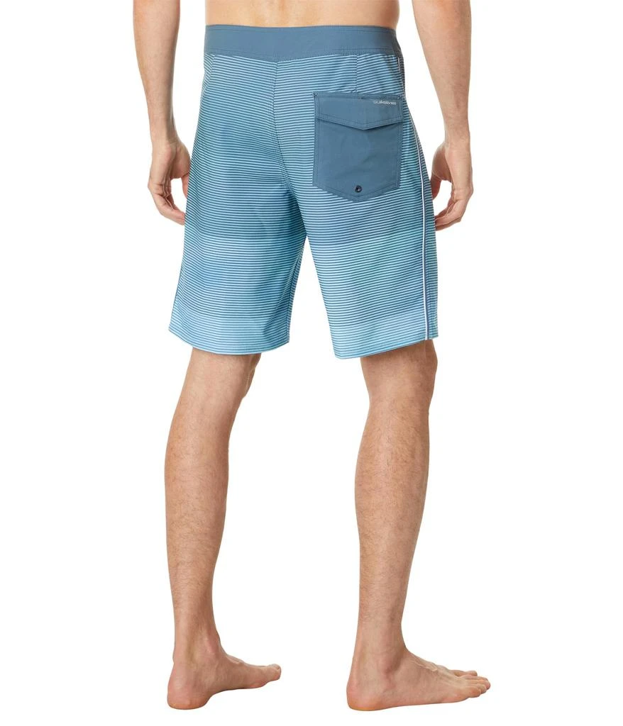 商品Quiksilver|Surfsilk Massive 20" Boardshorts,价格¥316,第2张图片详细描述