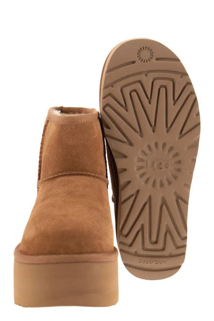 商品UGG|UGG Boots in Brown,价格¥1295,第5张图片详细描述