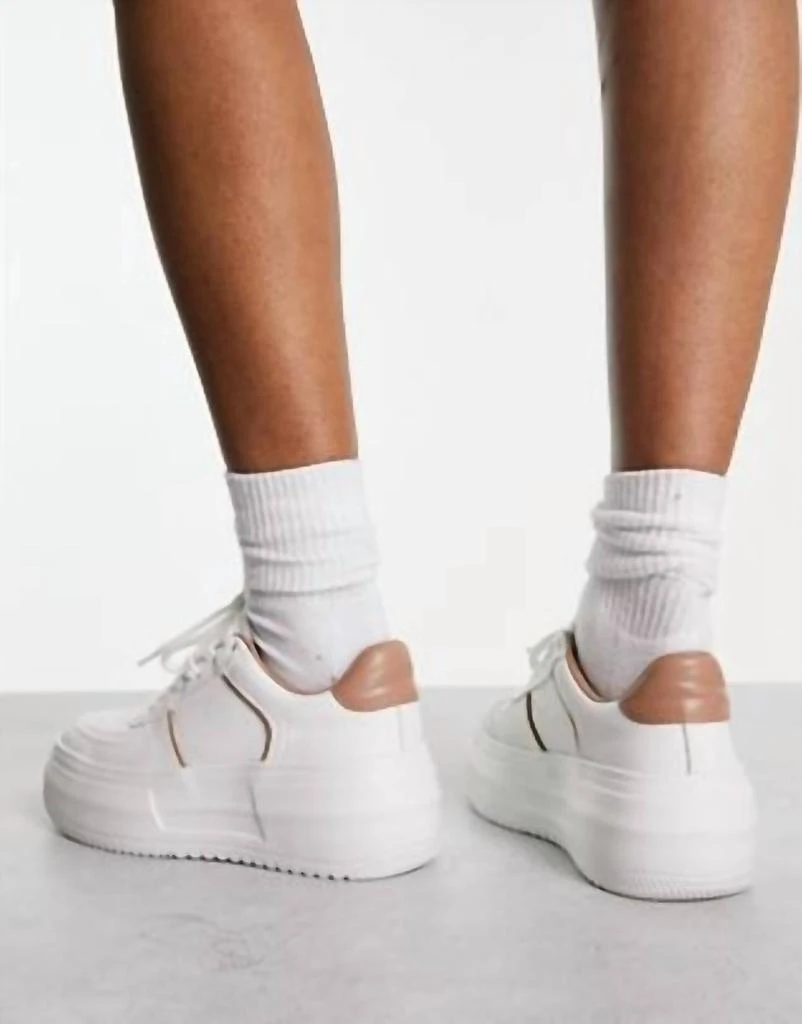 商品Steve Madden|Perrin Chunky Sneakers In Tan/ White,价格¥480,第2张图片详细描述