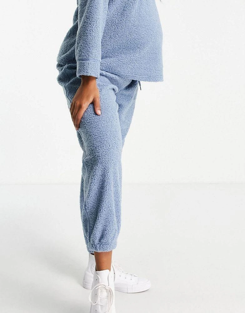 商品ASOS|ASOS DESIGN Maternity lounge borg sweat & jogger set in blue,价格¥162,第4张图片详细描述