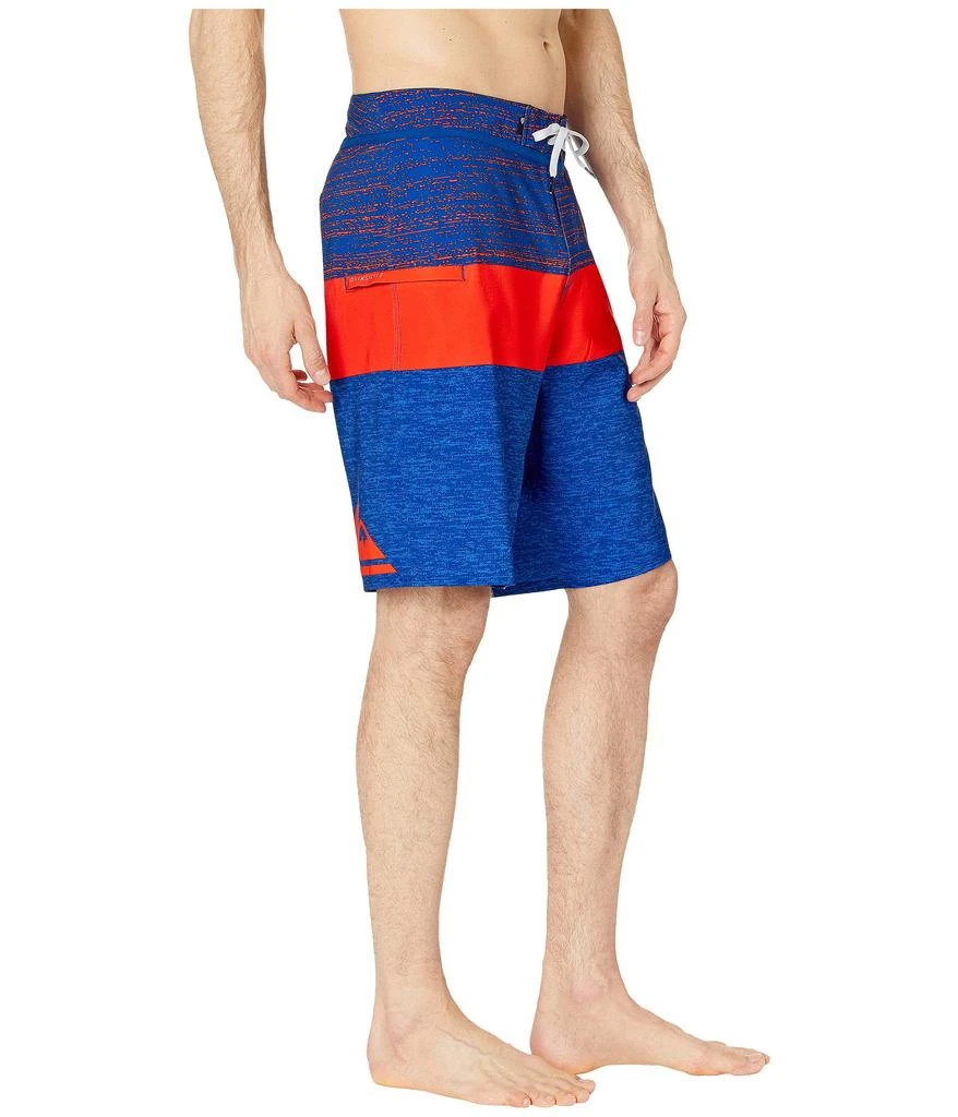 商品Quiksilver|20" Everyday Blocked Vee 2.0 Boardshorts Swim Trunks,价格¥301,第5张图片详细描述