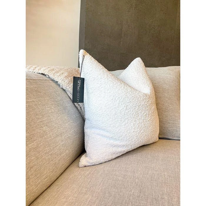 商品Modish Decor Pillows|Bouclé Decorative Pillow Cover, 24" x 24",价格¥598,第3张图片详细描述