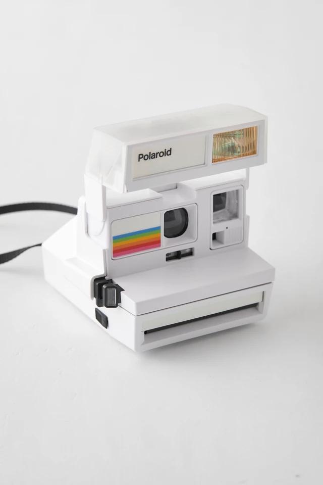 商品Polaroid|Polaroid 600 Glow-In-The-Dark Instant Camera Refurbished By Retrospekt,价格¥1191详情, 第5张图片描述